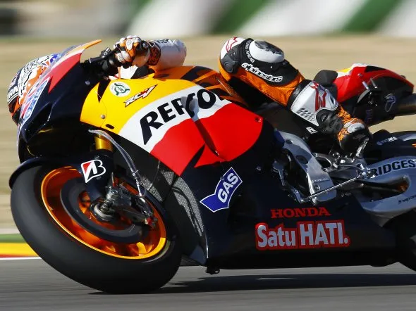 casey stoner saturday aragon 2011 3