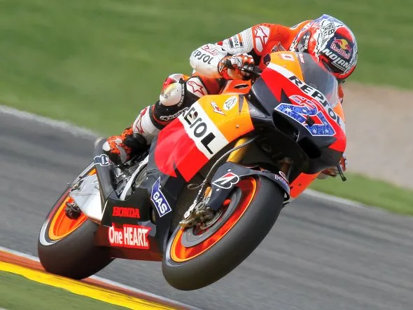 casey stoner saturday qualifiche valencia 2011