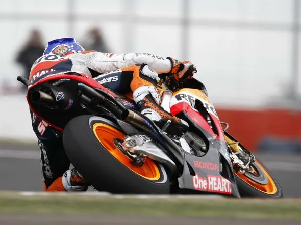 casey stoner silverstone prove1 2011