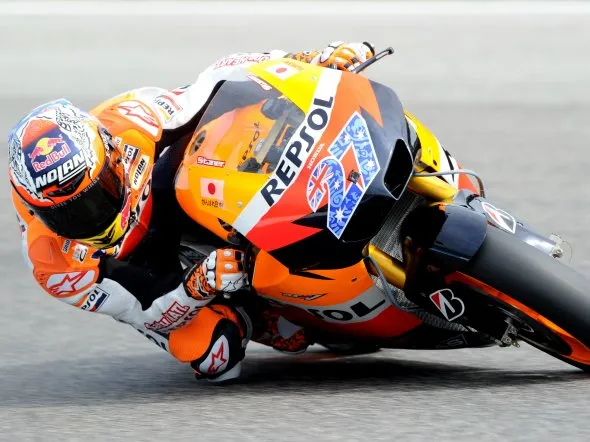 casey stoner test estoril 2011 1