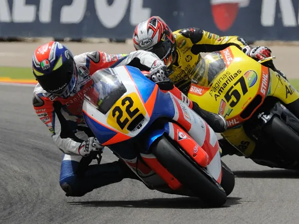 cev moto2 race1 aragon 2015 2