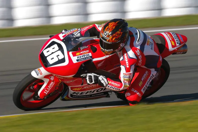 cev moto3 charlie nesbitt monlau valencia