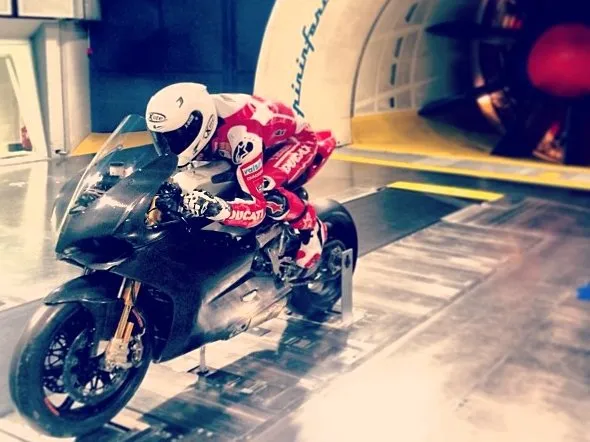 chaz davies galleria del vento pininfarina