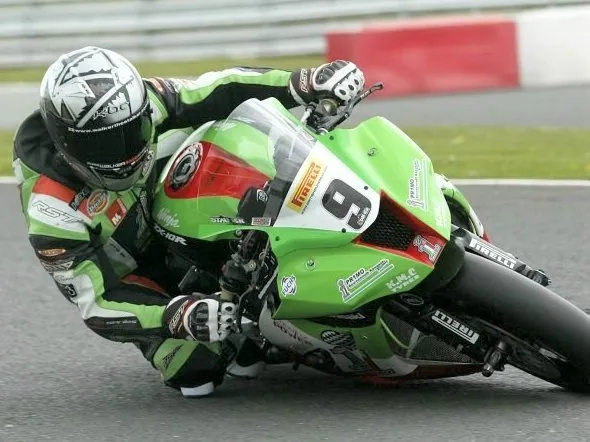 chris walker pr1mo kawasaki oultonpark