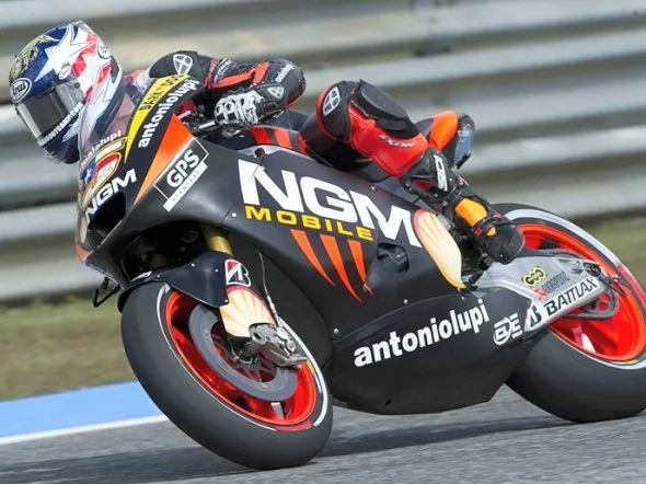 colin edwards qp motogp estoril 2012