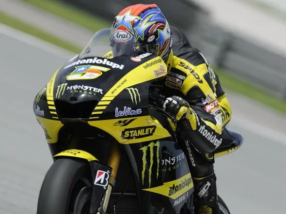 colin edwards sepang 2011 motogp