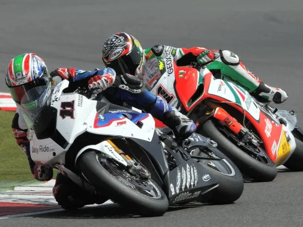corser biaggi silverstone 2011