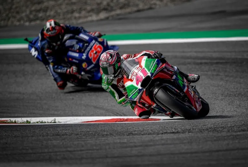 cover aprilia 2 e1534086602510