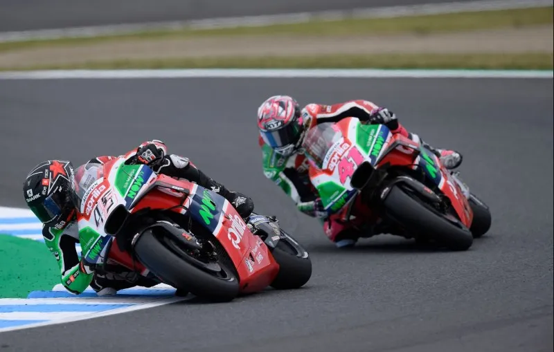 cover aprilia 3 e1540021228724