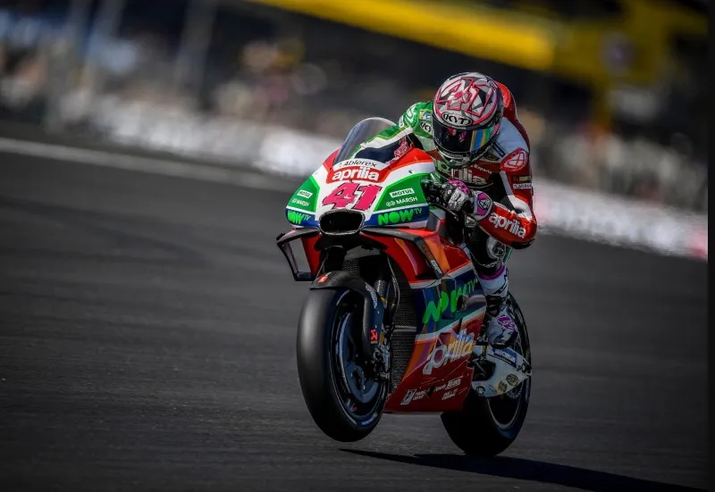 cover aprilia 5 e1527600194384