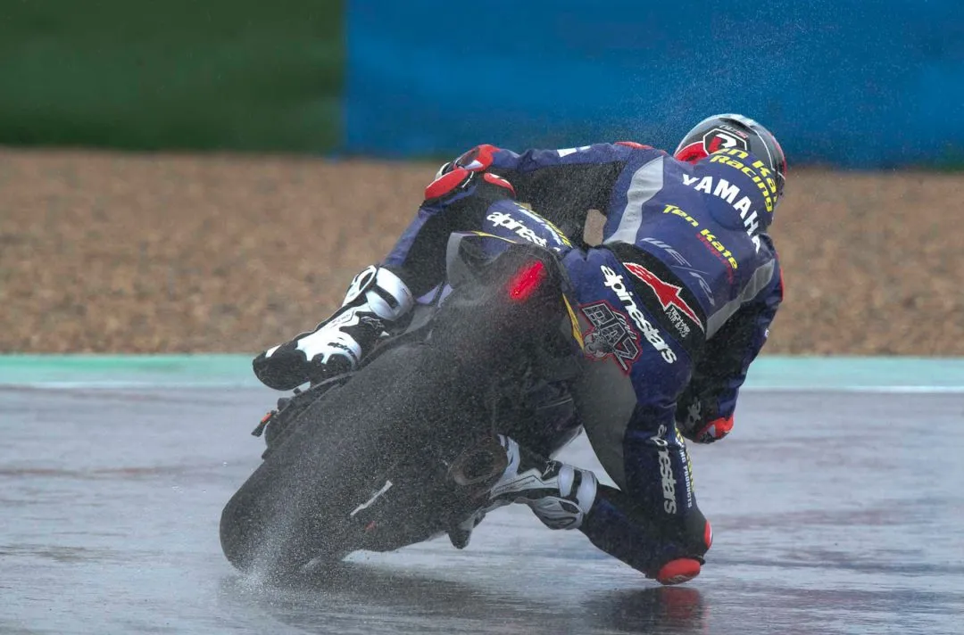 cover baz e1601709649789