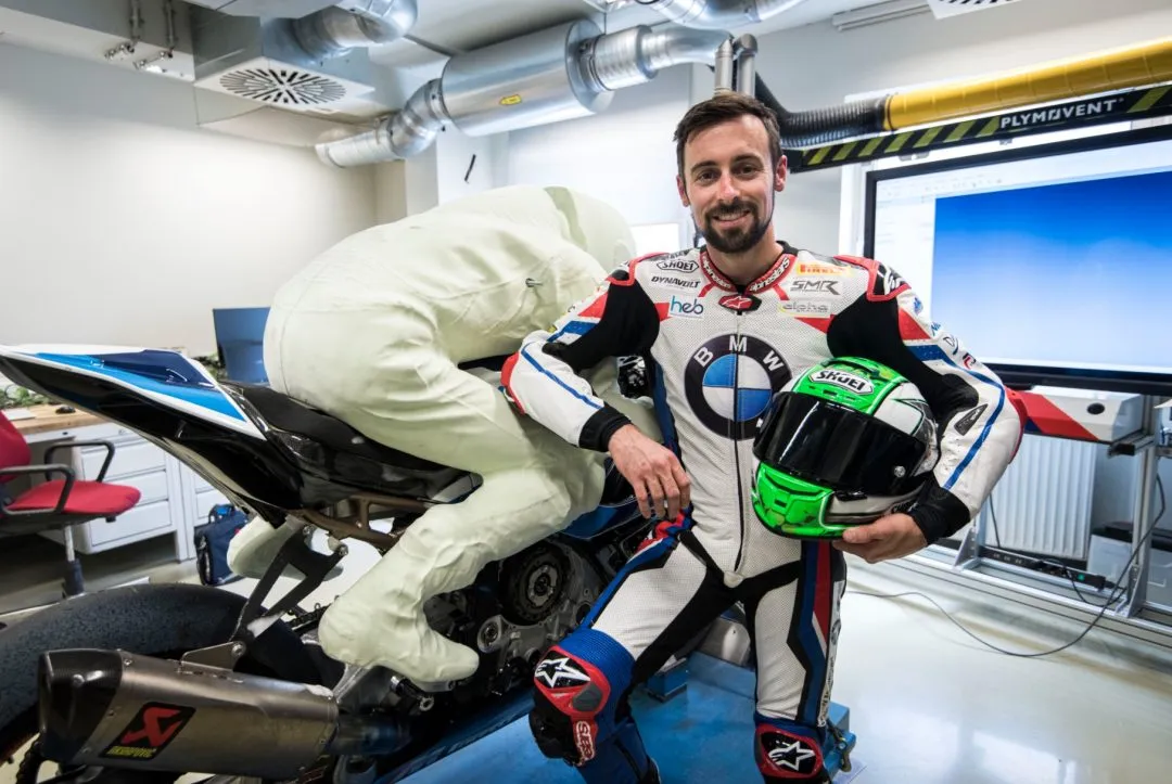 cover bmw e1595572307744