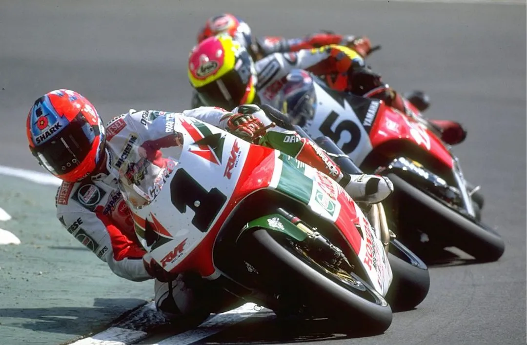 cover carl fogarty e1588413732516