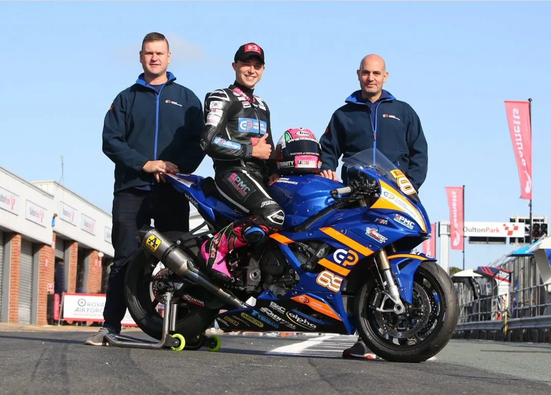 cover chrissi e1644595909729