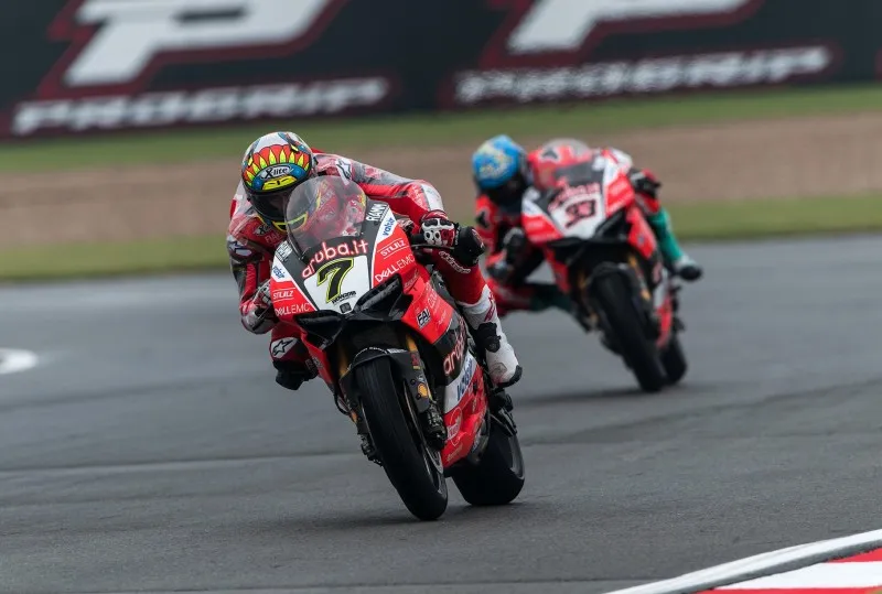 cover ducati 1 e1527402599789