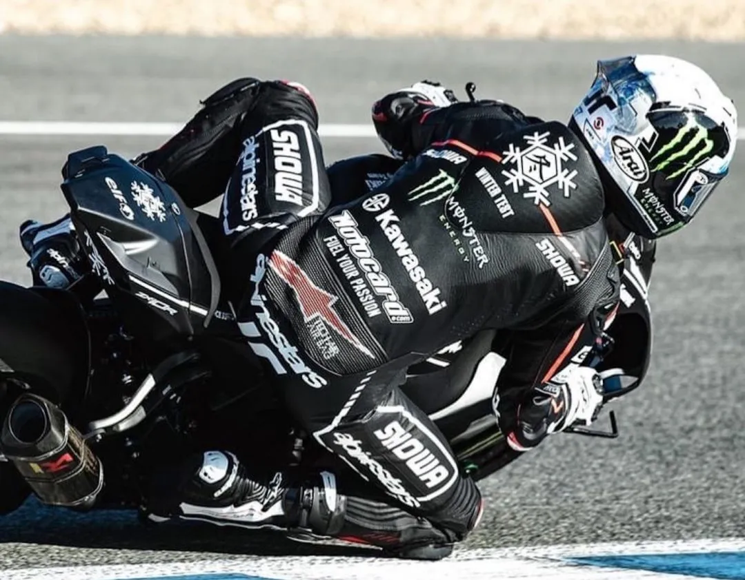 cover jonathan rea e1643299859966