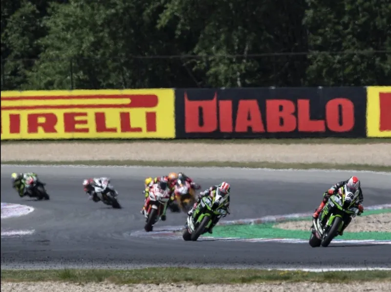 cover kawasaki e1528694657997