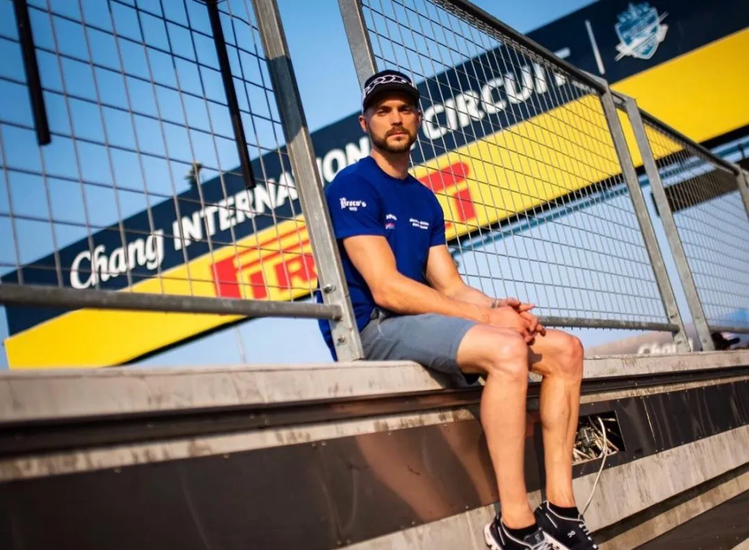 cover leon e1567170202361