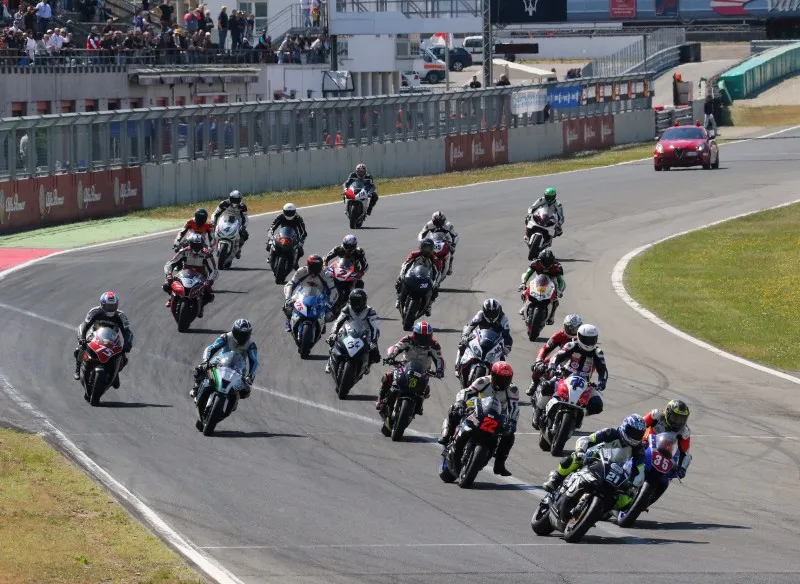 cover mes e1513618003325