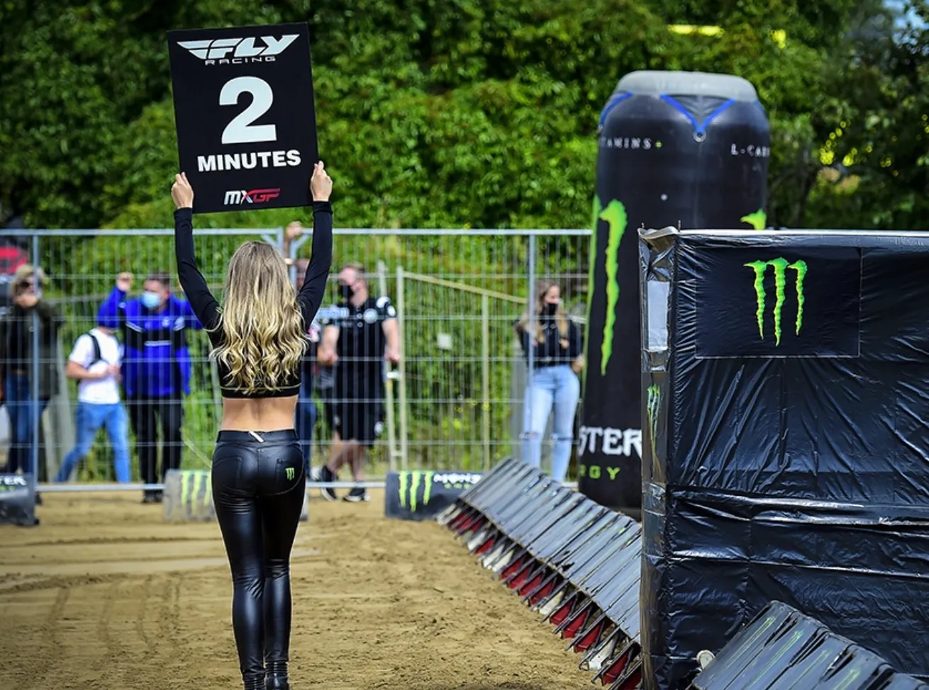 cover mxgp