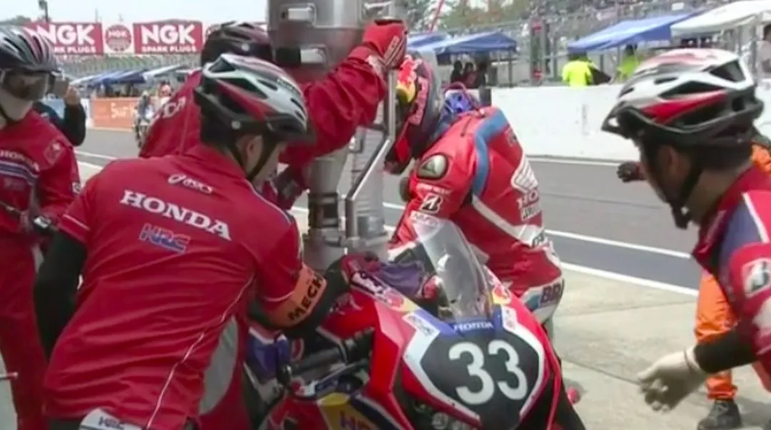 cover pit stop1 e1564285924844