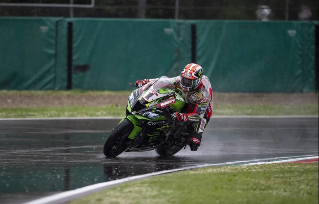 cover rea wet e1557734765958