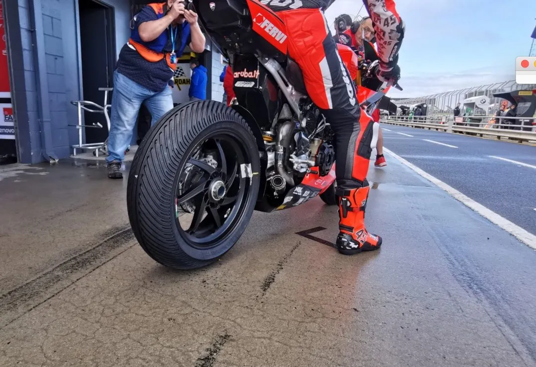 cover redding e1582849544857