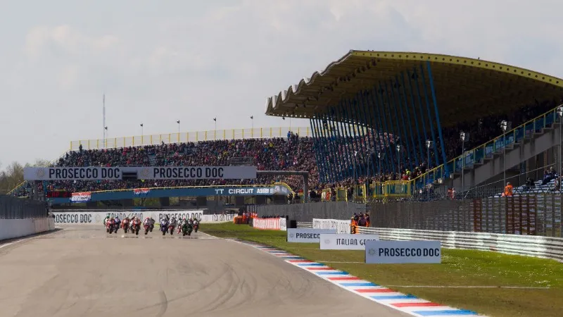 cover tt assen