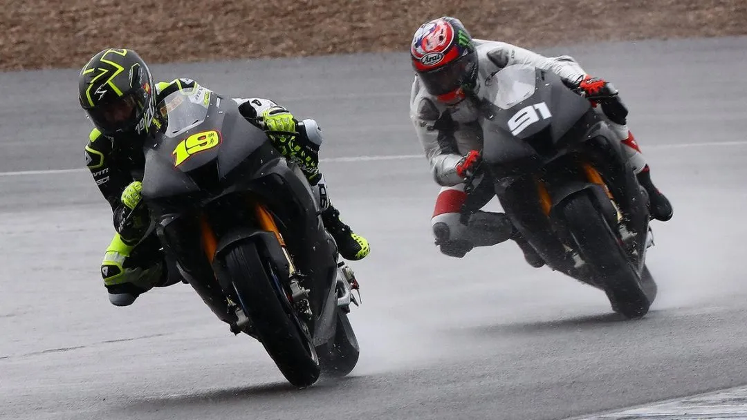 cover video honda e1579714173169