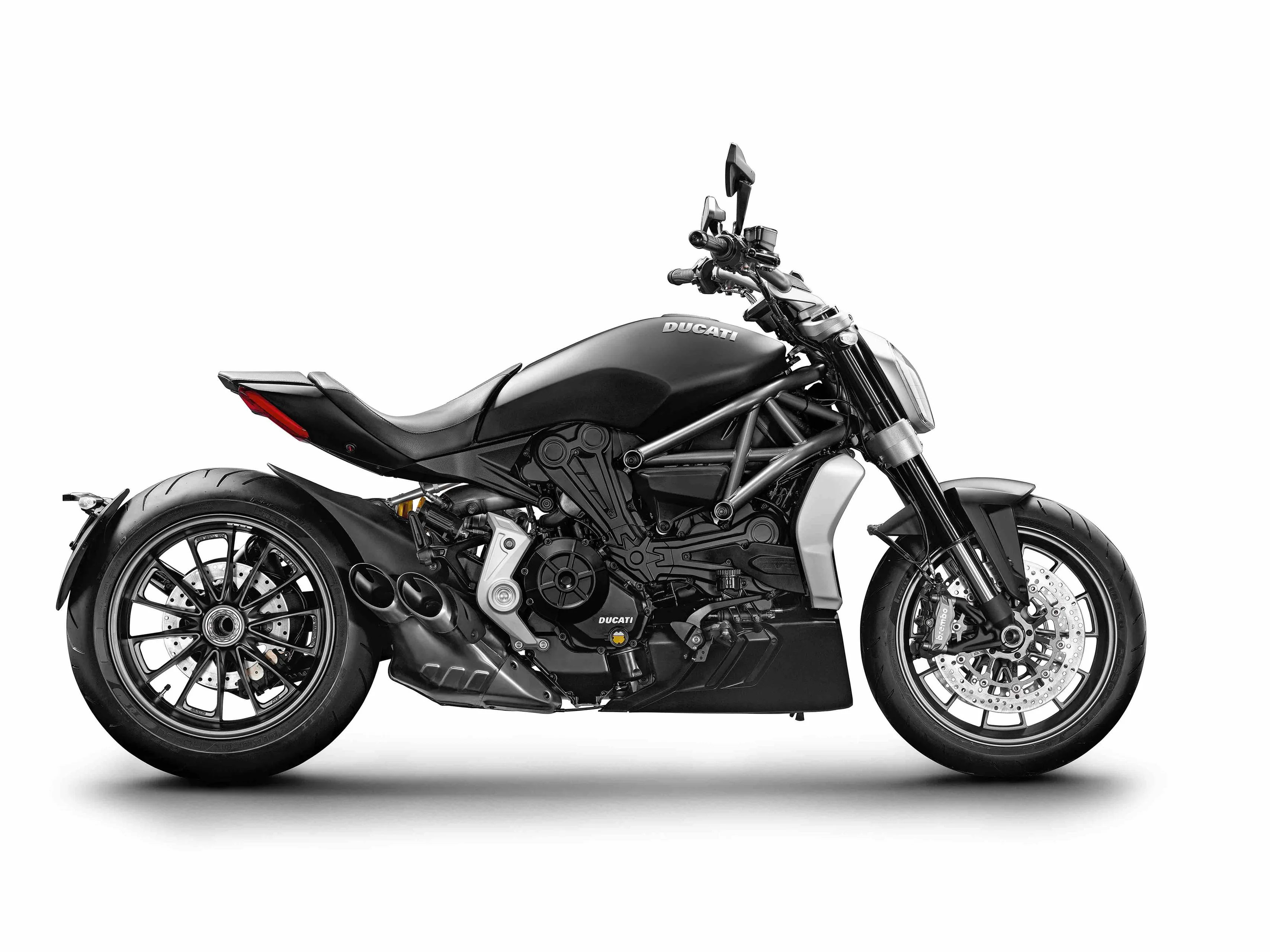 cover xdiavel