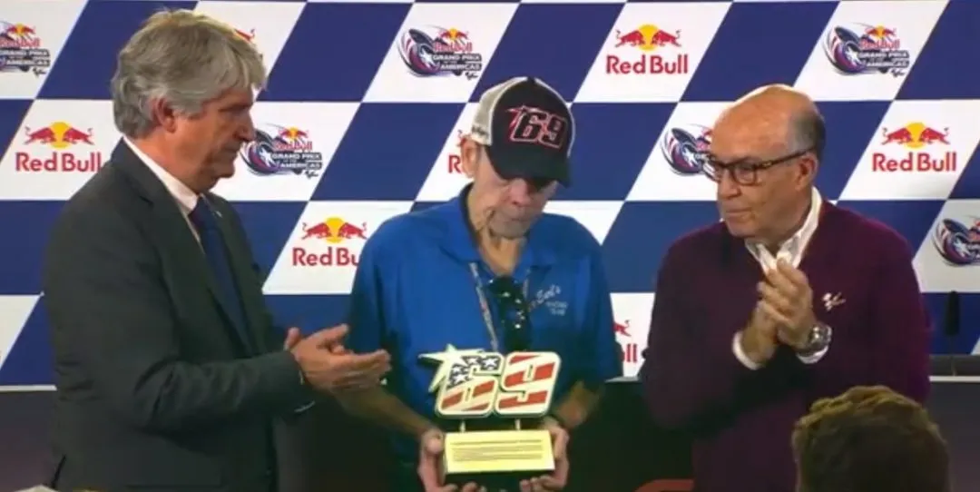 d39 ny5x4aapmrc e1555089399629