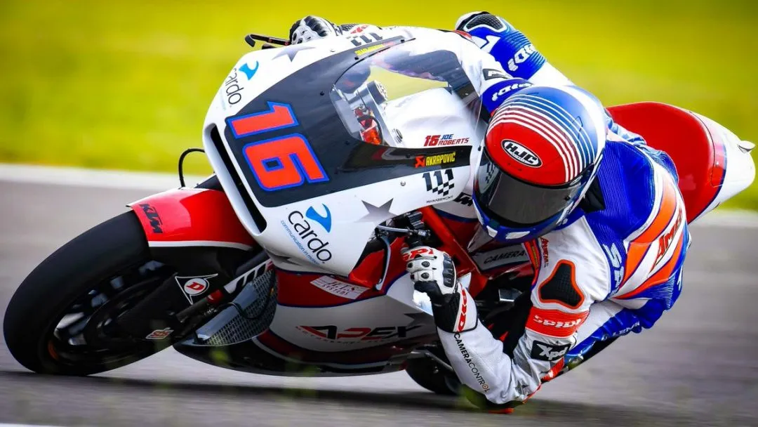 d3x3vliwsaakjzu e1566482835378