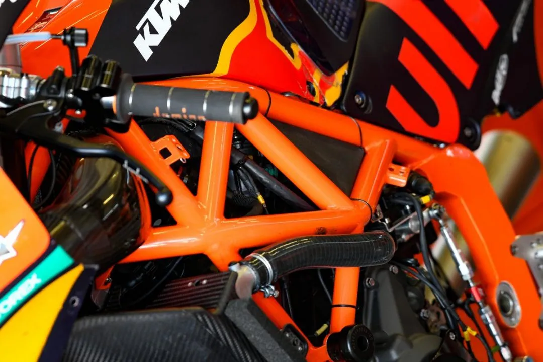 d5 bm7iwwauoyi5 e1557247609108