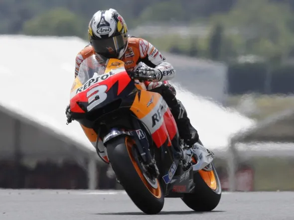 dani pedrosa action motogp lemans 2009