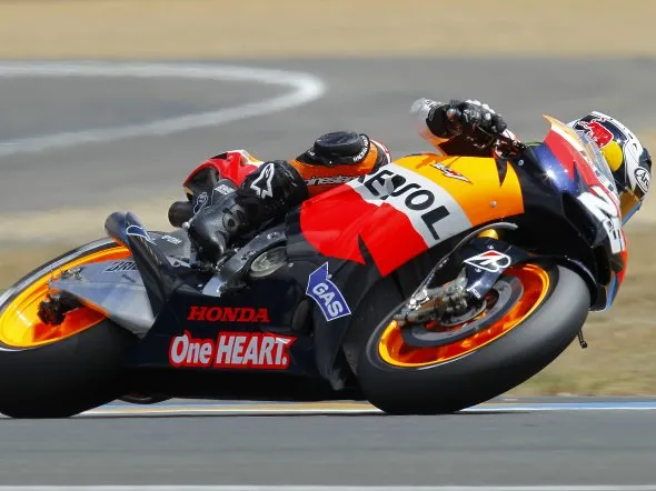 dani pedrosa injury lemans