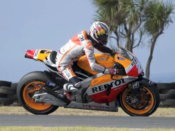 dani pedrosa tyre test phillip island 2014