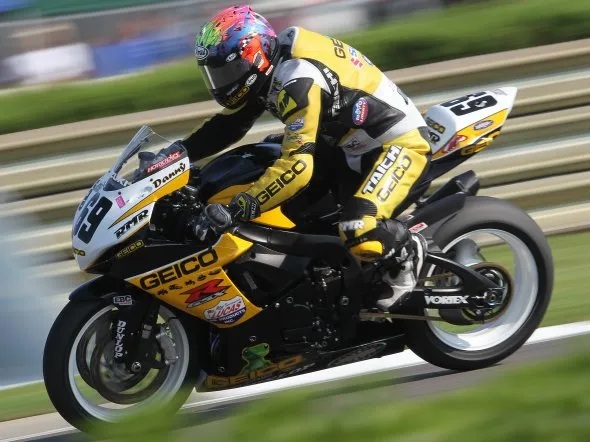 danny eslick race1 barber 2011