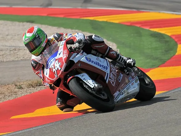davide giugliano gara aragon 2011 1