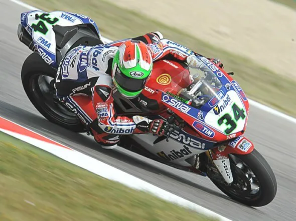 davide giugliano qp1 brno 2012