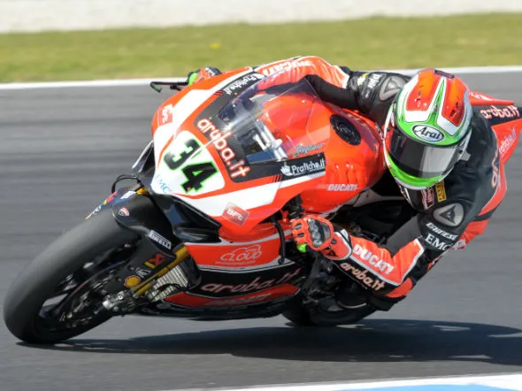 davide giugliano test australia sbk