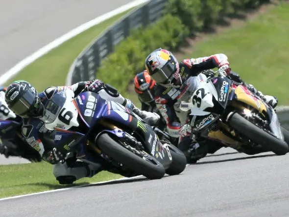 daytona sportbike barber race1 2013 1