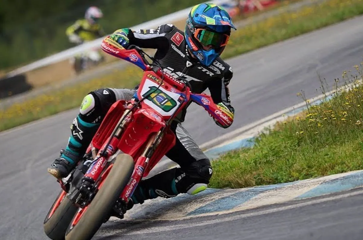 diogo moreira moto3 supermoto