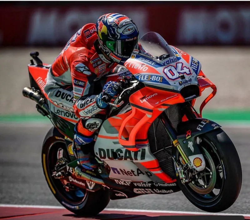 dj1mdslwwaewqta e1533473705171