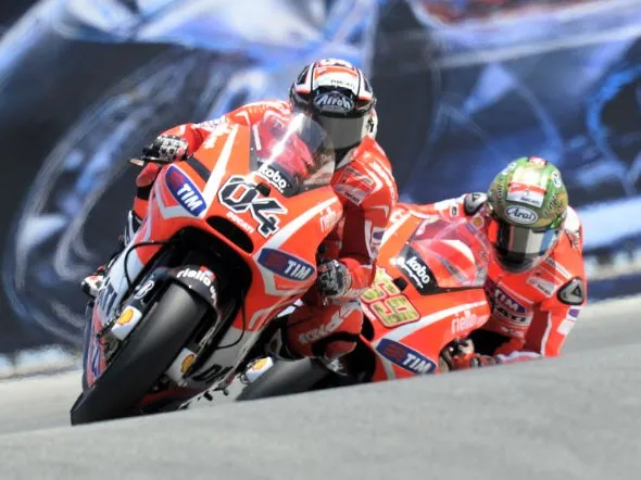 dovizioso hayden corkscrew laguna seca 2013