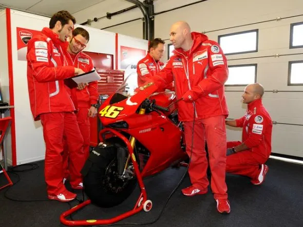 ducati 1198 valentinorossi