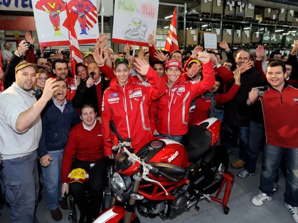 ducati borgo panigale rossi hayden