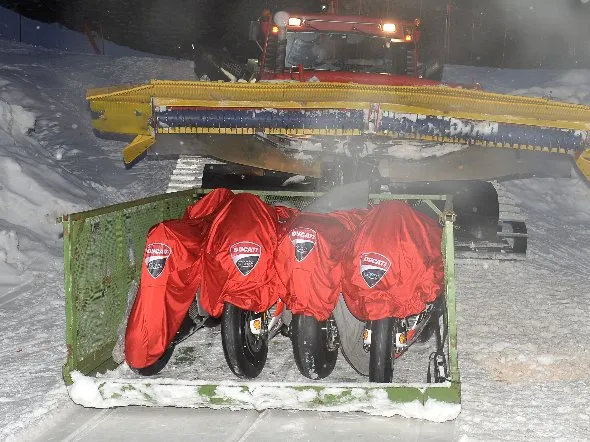 ducati desmosedici gp13 motogp pre launch