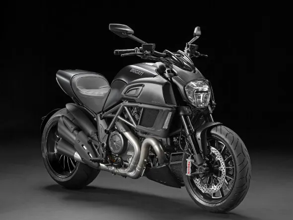 ducati diavel 02