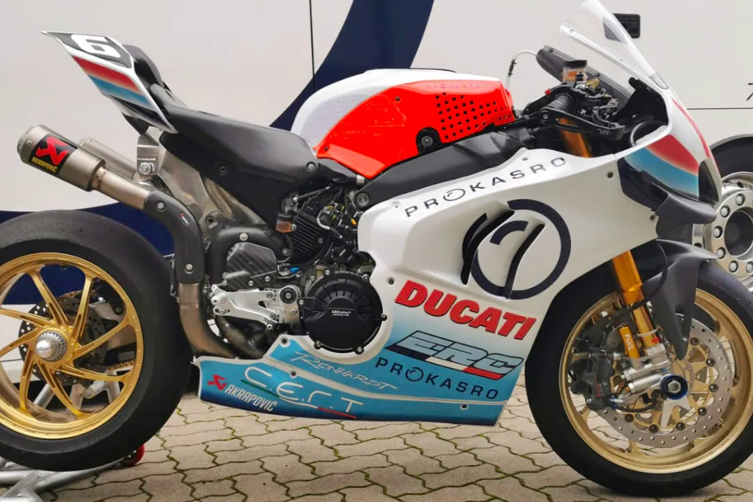 ducati v4 r team erc endurance