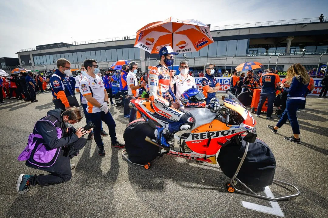 e 1530gallery full top fullscreen e1603990007712